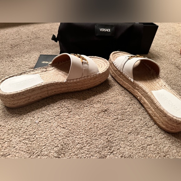 Versace Medusa ‘95 ESPADRILLES 1.2" size 37 - Picture 6 of 11